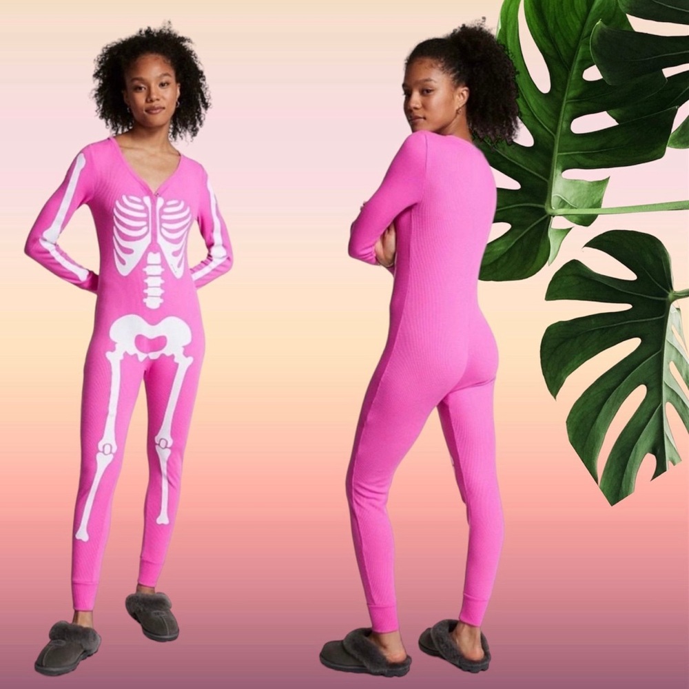 NEW (S ) VS PINK Halloween Skeleton Thermal Sleep Onesie in Berry pink